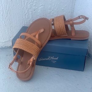 Tan sandal 6.5